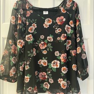 CAbi Garden Floral Blouse Sz Med NWOT